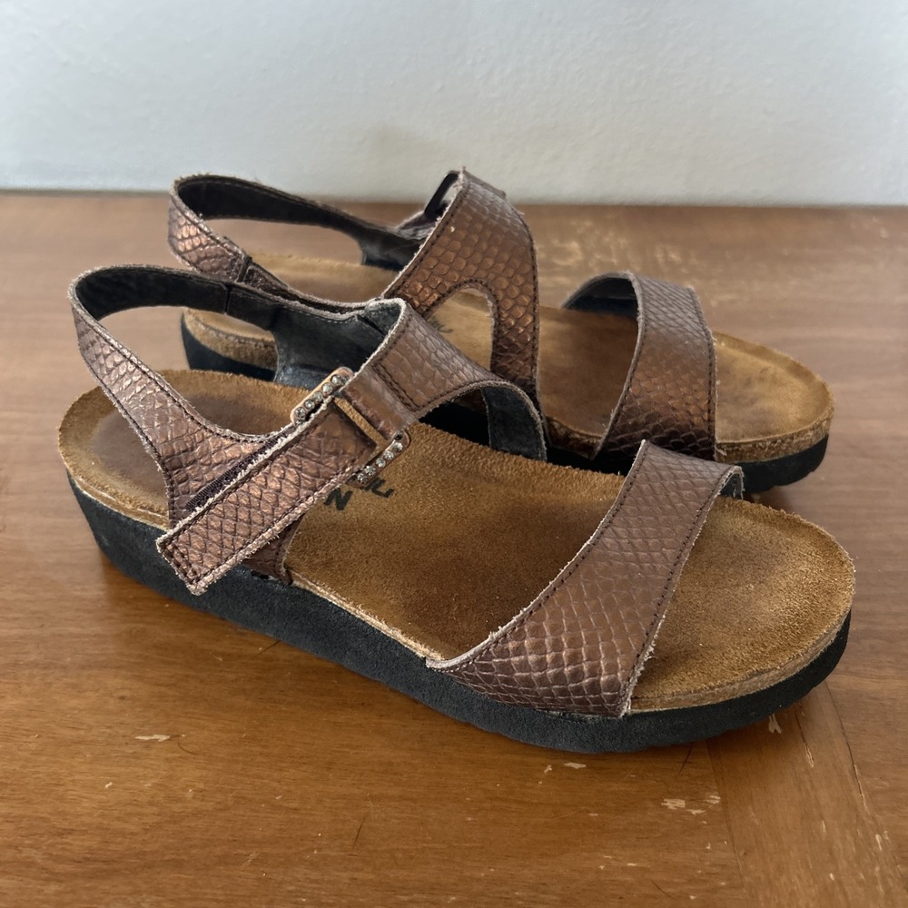 Naot Pamela Women 35 4.5-5 Metallic Bronze Snake Embossed Slingback Wedge Sandal